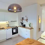 Appartamento Beautiful In The Middle Of The With Own Parking - Applegarden - 5-6 Persons *