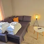 Beautiful In The Middle Of The With Own Parking - Applegarden - 5-6 Persons Appartamento *