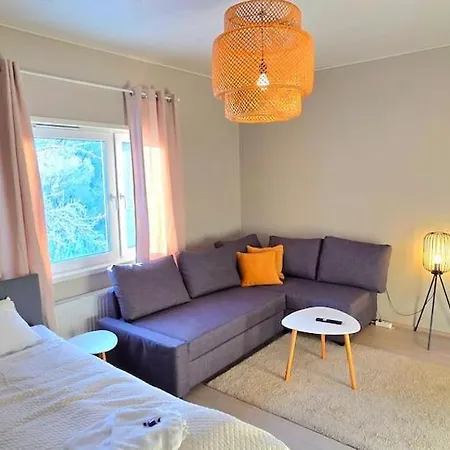 Beautiful In The Middle Of The With Own Parking - Applegarden - 5-6 Persons Lejlighed Lahti