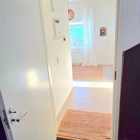 Beautiful In The Middle Of The With Own Parking - Applegarden - 5-6 Persons Lahti