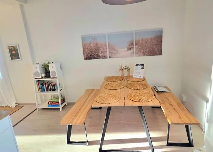 Daire Beautiful In The Middle Of The With Own Parking - Applegarden - 5-6 Persons