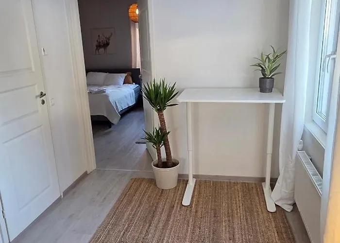 Beautiful In The Middle Of The With Own Parking - Applegarden - 5-6 Persons *